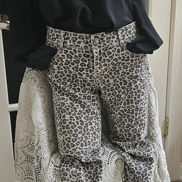 Knox Rose Leopard Print Skinny Pants - Picture 3 of 5